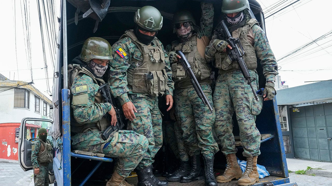 Ecuadorian police officers kidnapped, explosions reported following ‘most-wanted’ inmate’s escape