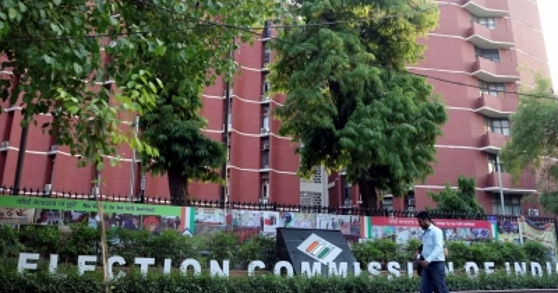 Amid SIR controversy, ECI holds strategy sessions with communication officers to counter fake narratives