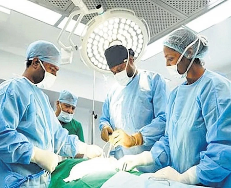 Dehradun woman dies after doctors leave gauze inside her abdomen
post-delivery