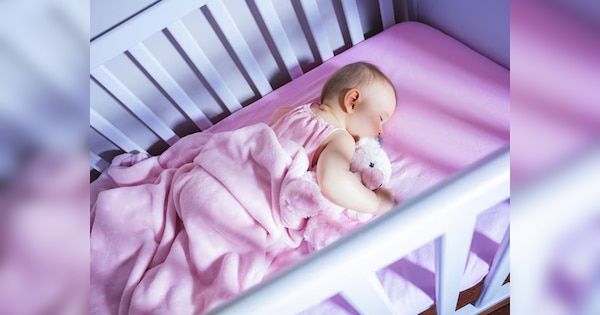 Mattresses Used by Infant Babies have brain harming chemicals may increase health risks | सावधान! छोटे बच्चों के गद्दे में होते हैं खतरनाक कमेकिल्स, बेबीज के ब्रेन को तगड़ा रिस्क