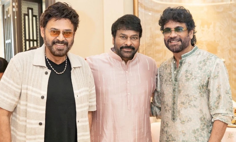 Nagarjuna, Venkatesh Attend Chiranjeevi's Diwali Bash