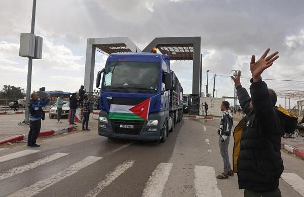 Palestinians say first field hospital enters Gaza since war began-