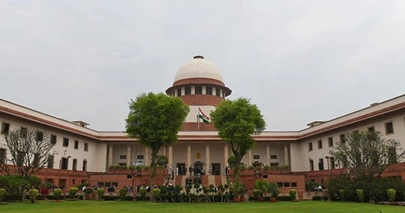 SC raps MP govt, CBI for delay in suspension of absconding MP policemen