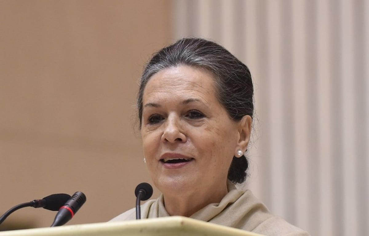 Sonia Gandhi criticizes Modi government over budget, Census delay, national security issues