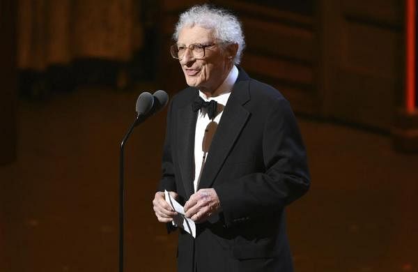 Tony-winning lyricist Sheldon Harnick 'Fiddler on the Roof' creator, dies at 99-