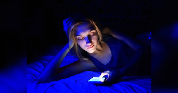 late night sleeping habits can cause serious health problems | केवल बुरी आदत ही नहीं है रात में देर से सोना, इन गंभीर बीमारियों का हो सकता है खतरा