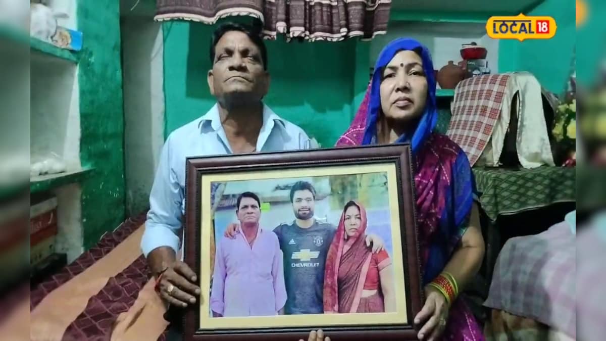 सच हुआ सपना... रिंकू सिंह ने आयरलैंड के खिलाफ T-20 में मैच किया डेब्यू, IPL में मचा चुके हैं धमाल